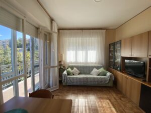 BILOCALE AMPIO CON DOPPIO POSTO AUTO COPERTO