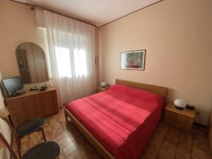 BILOCALE AMPIO CON DOPPIO POSTO AUTO COPERTO