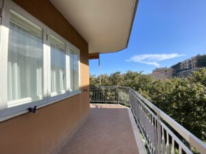 BILOCALE AMPIO CON DOPPIO POSTO AUTO COPERTO